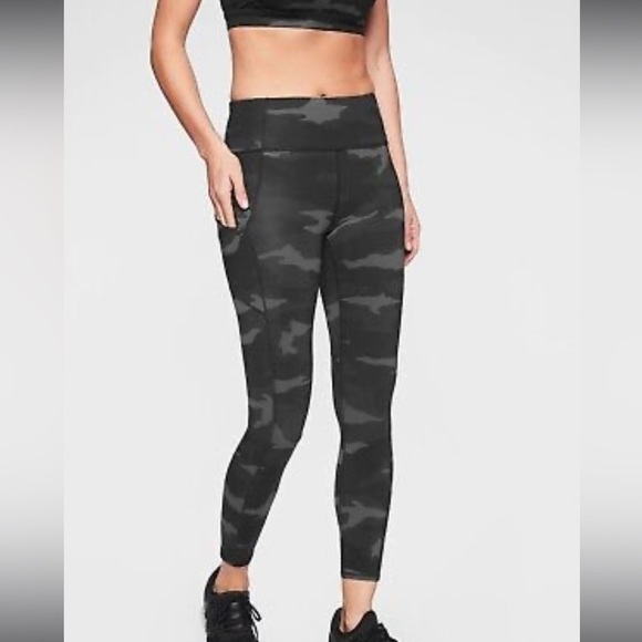 Athleta Camo Contender 7/8 legging tights - Picture 1 of 8